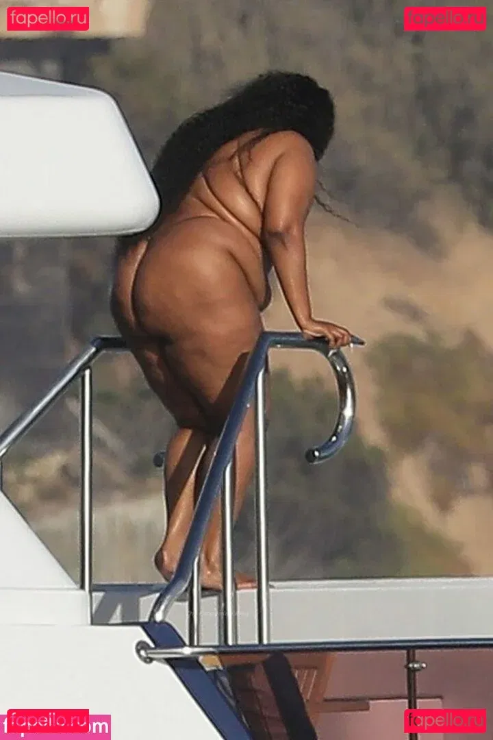 Lizzo Onlyfans Photo Gallery 