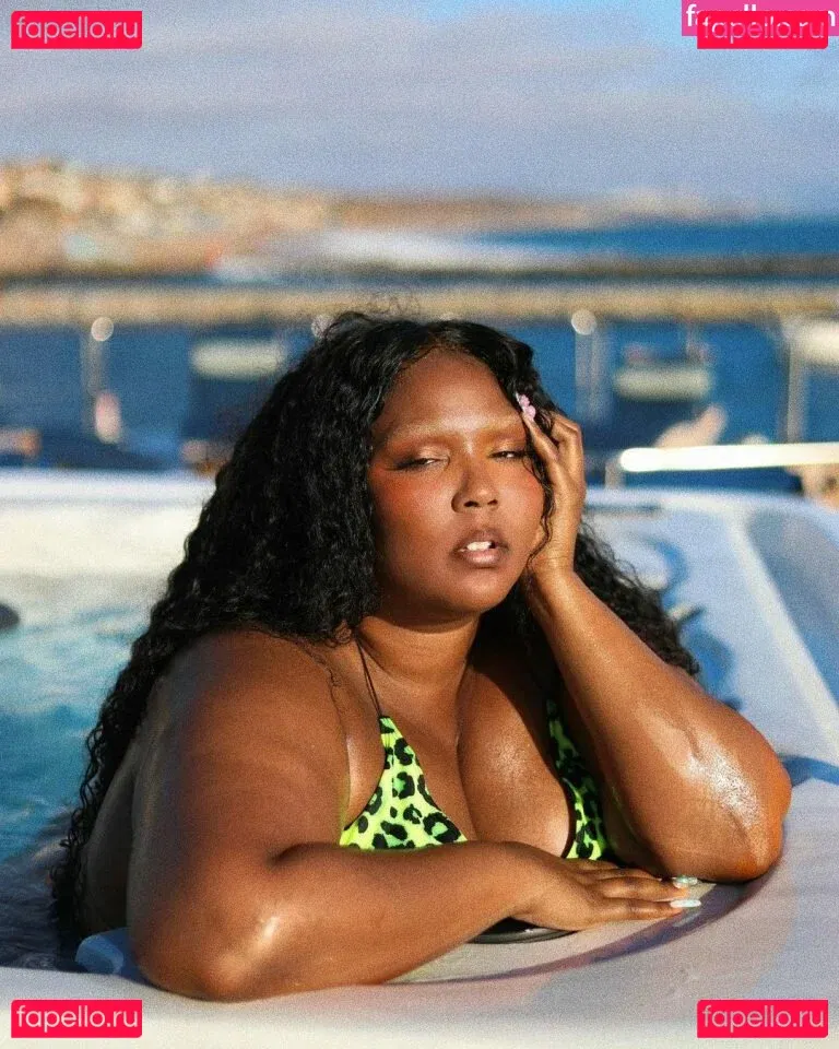 Lizzo Onlyfans Photo Gallery 
