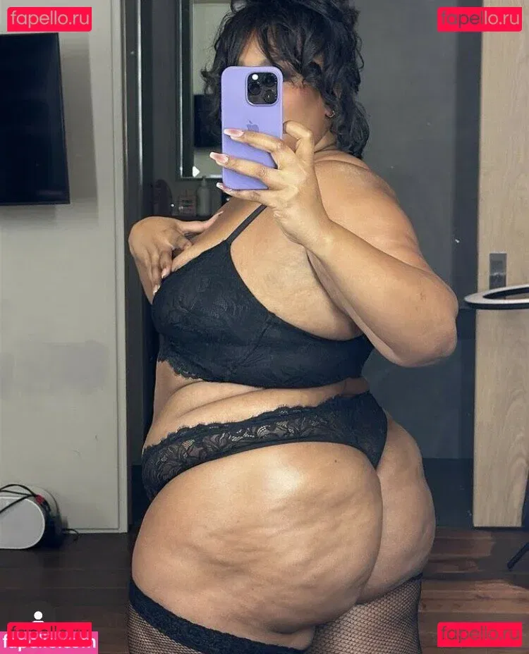 Lizzo Onlyfans Photo Gallery 