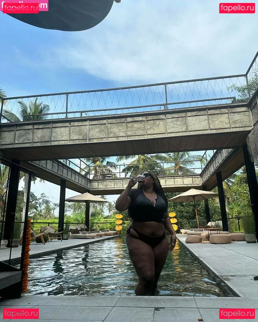Lizzo Onlyfans Photo Gallery 