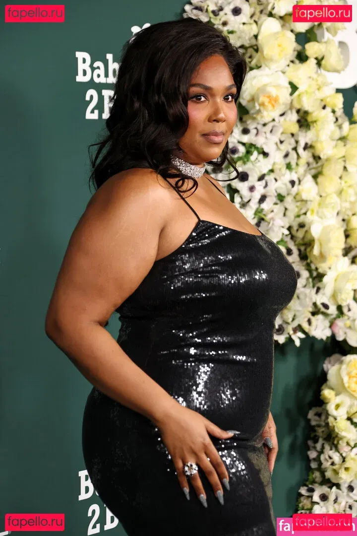 Lizzo Onlyfans Photo Gallery 