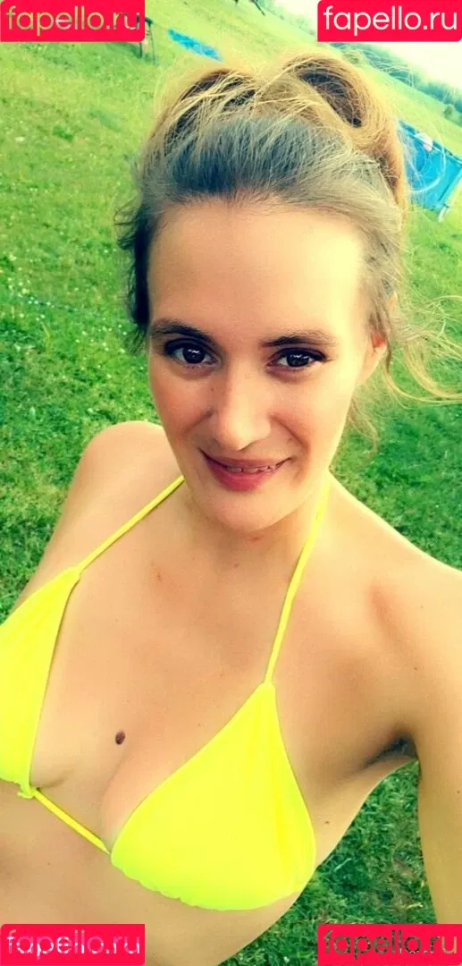 dezerai Onlyfans Photo Gallery 