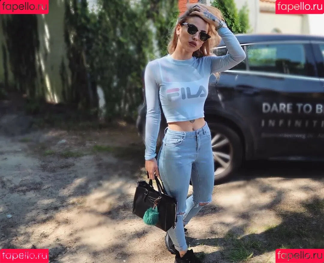 Gaelle Garcia Diaz Onlyfans Photo Gallery 