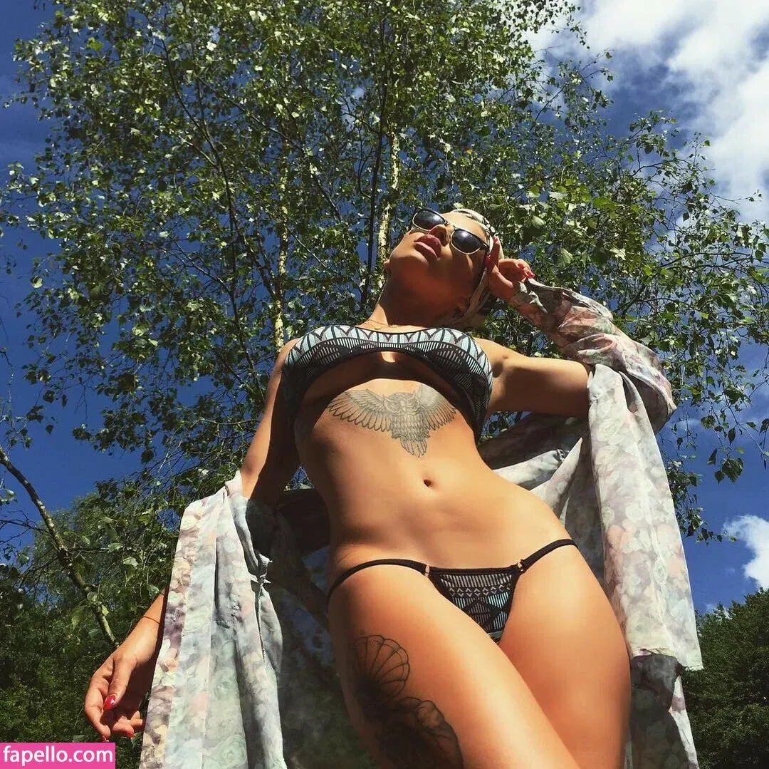 Gaelle Garcia Diaz Onlyfans Photo Gallery 