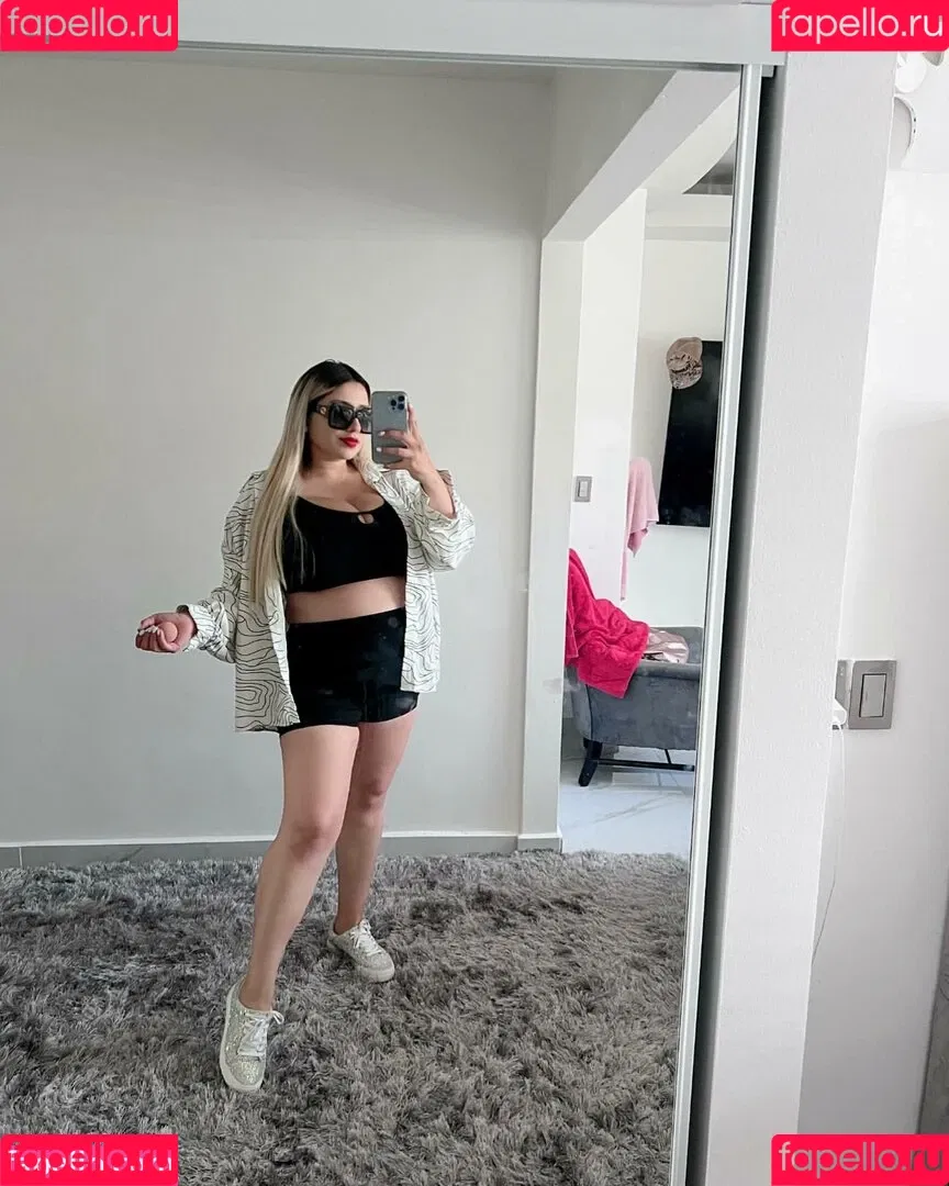 Jazmin Gurrola Onlyfans Photo Gallery 