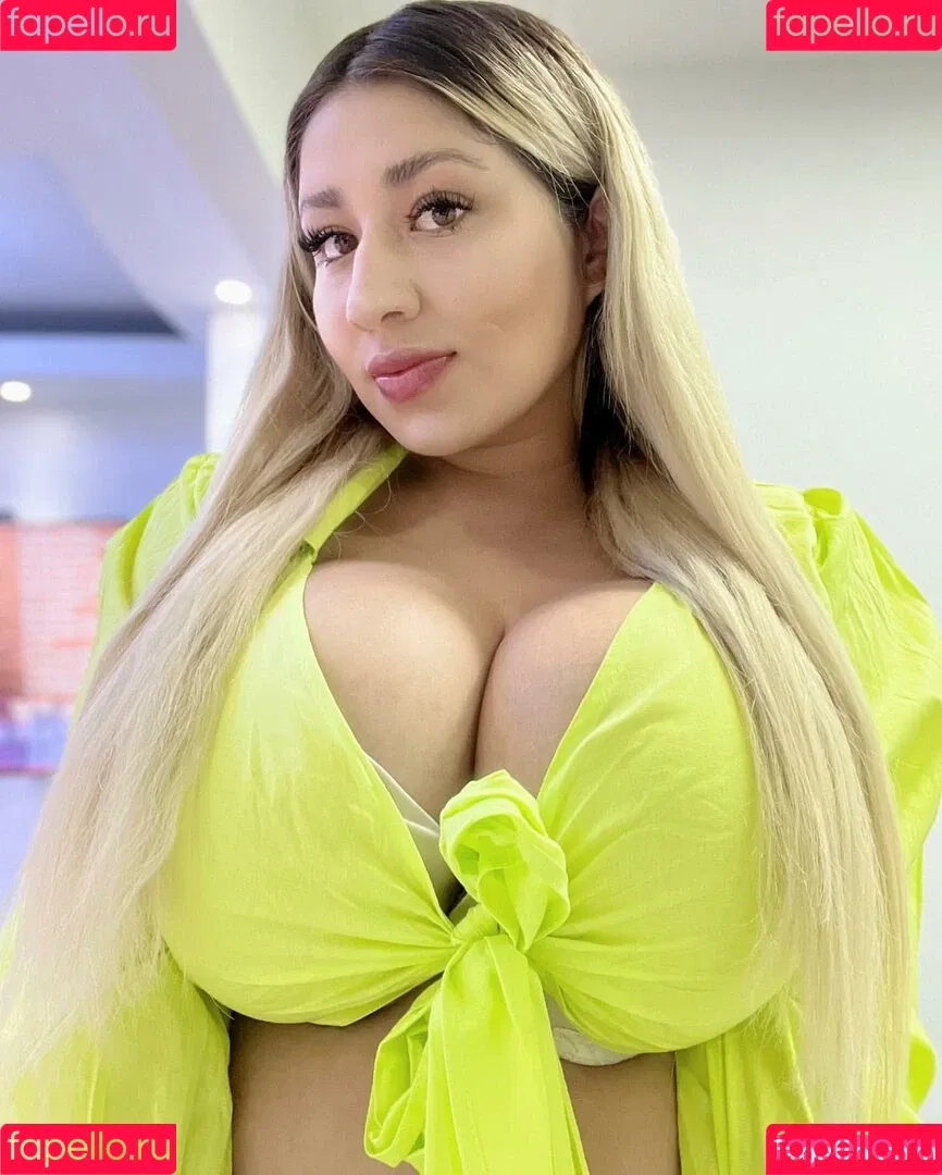 Jazmin Gurrola Onlyfans Photo Gallery 