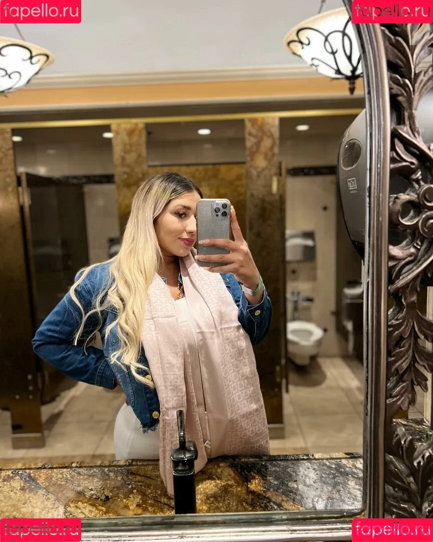 Jazmin Gurrola Onlyfans Photo Gallery 