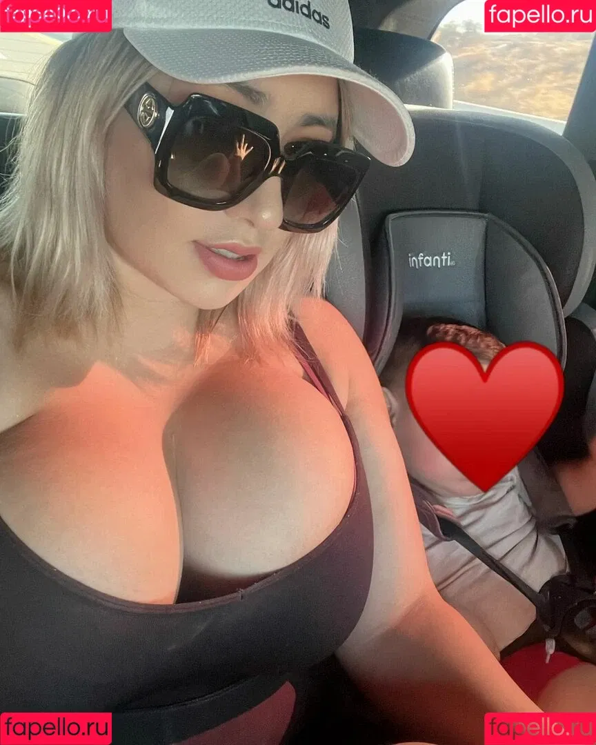 Jazmin Gurrola Onlyfans Photo Gallery 