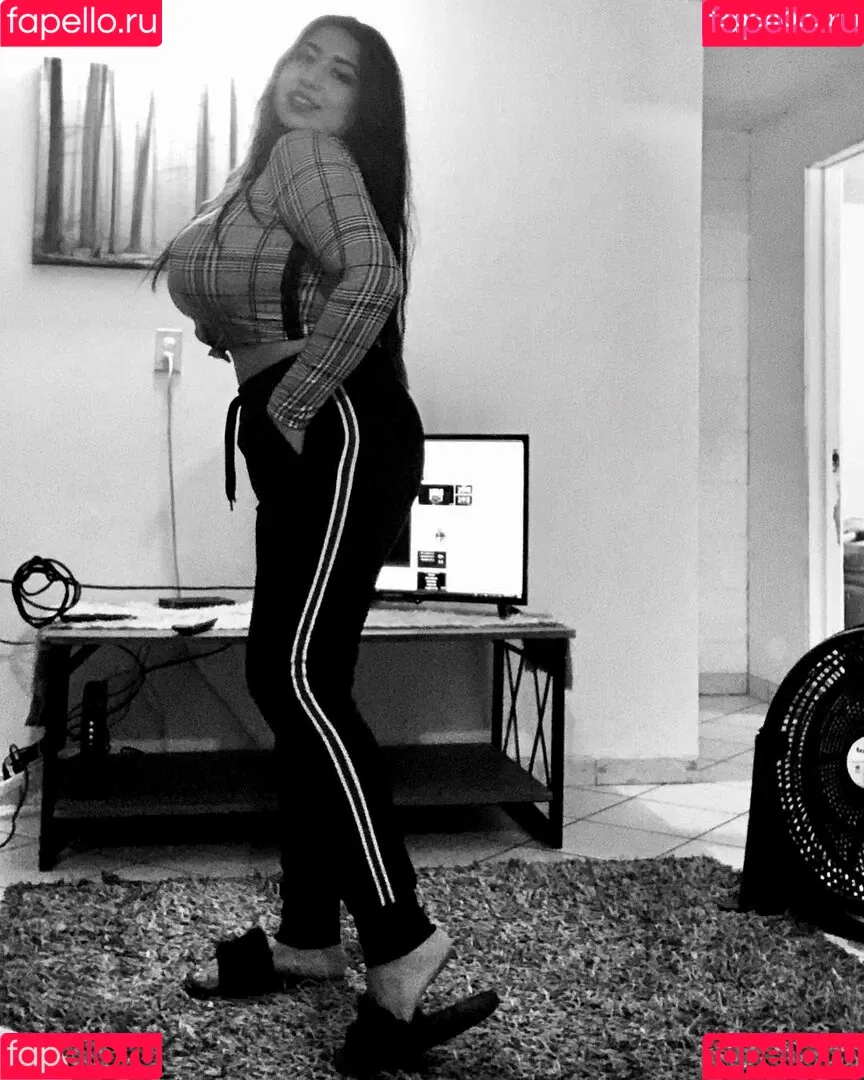Jazmin Gurrola Onlyfans Photo Gallery 