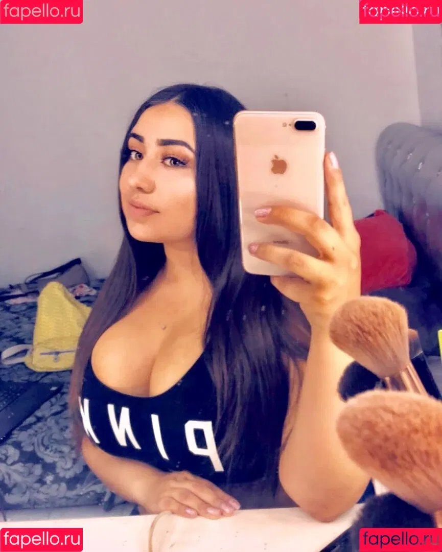 Jazmin Gurrola Onlyfans Photo Gallery 