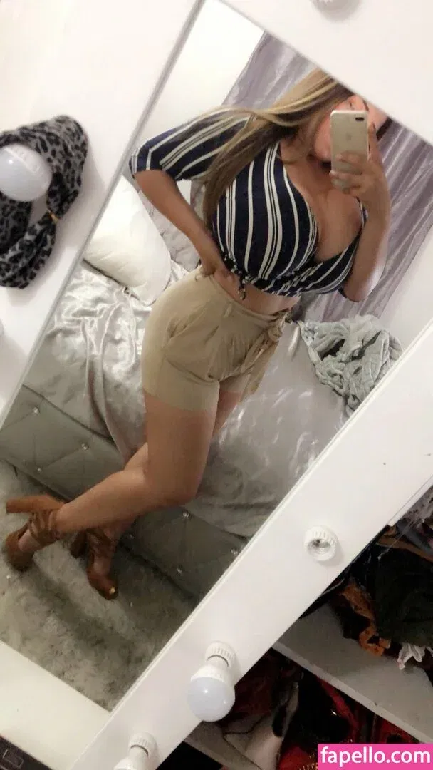 Jazmin Gurrola Onlyfans Photo Gallery 