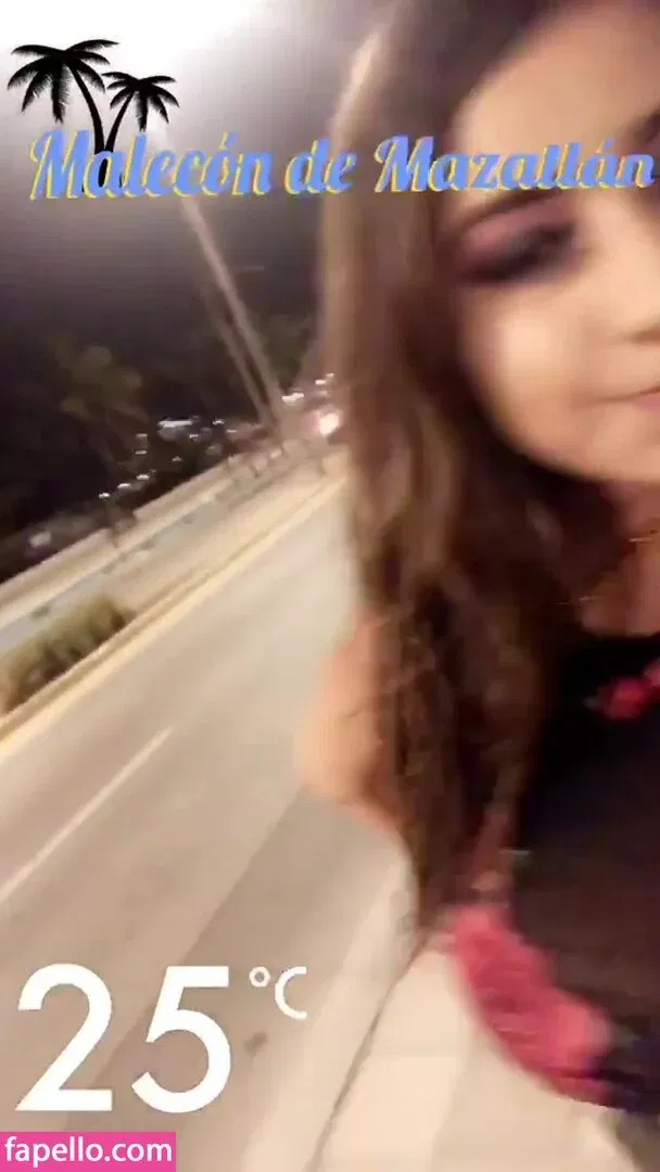 Jazmin Gurrola Onlyfans Photo Gallery 