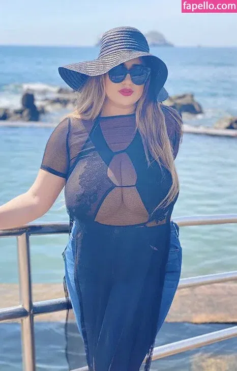 Jazmin Gurrola Onlyfans Photo Gallery 