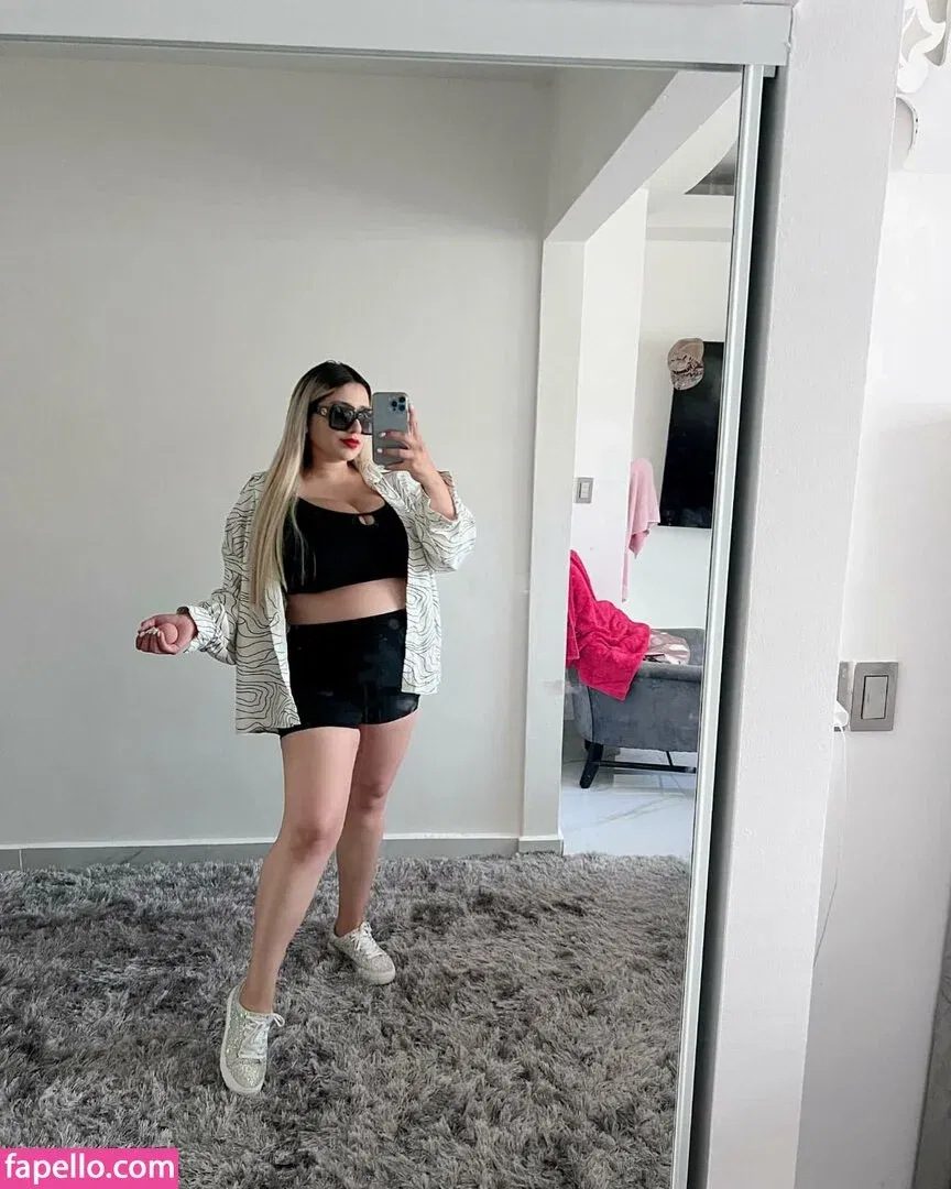 Jazmin Gurrola Onlyfans Photo Gallery 