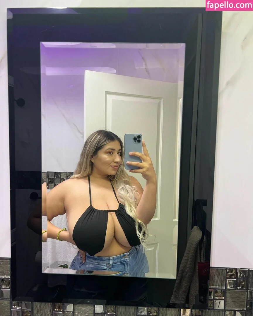 Jazmin Gurrola Onlyfans Photo Gallery 