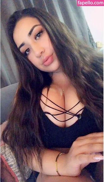 Jazmin Gurrola Onlyfans Photo Gallery 