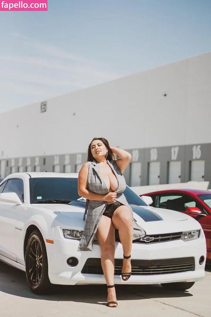 Jazmin Gurrola Onlyfans Photo Gallery 