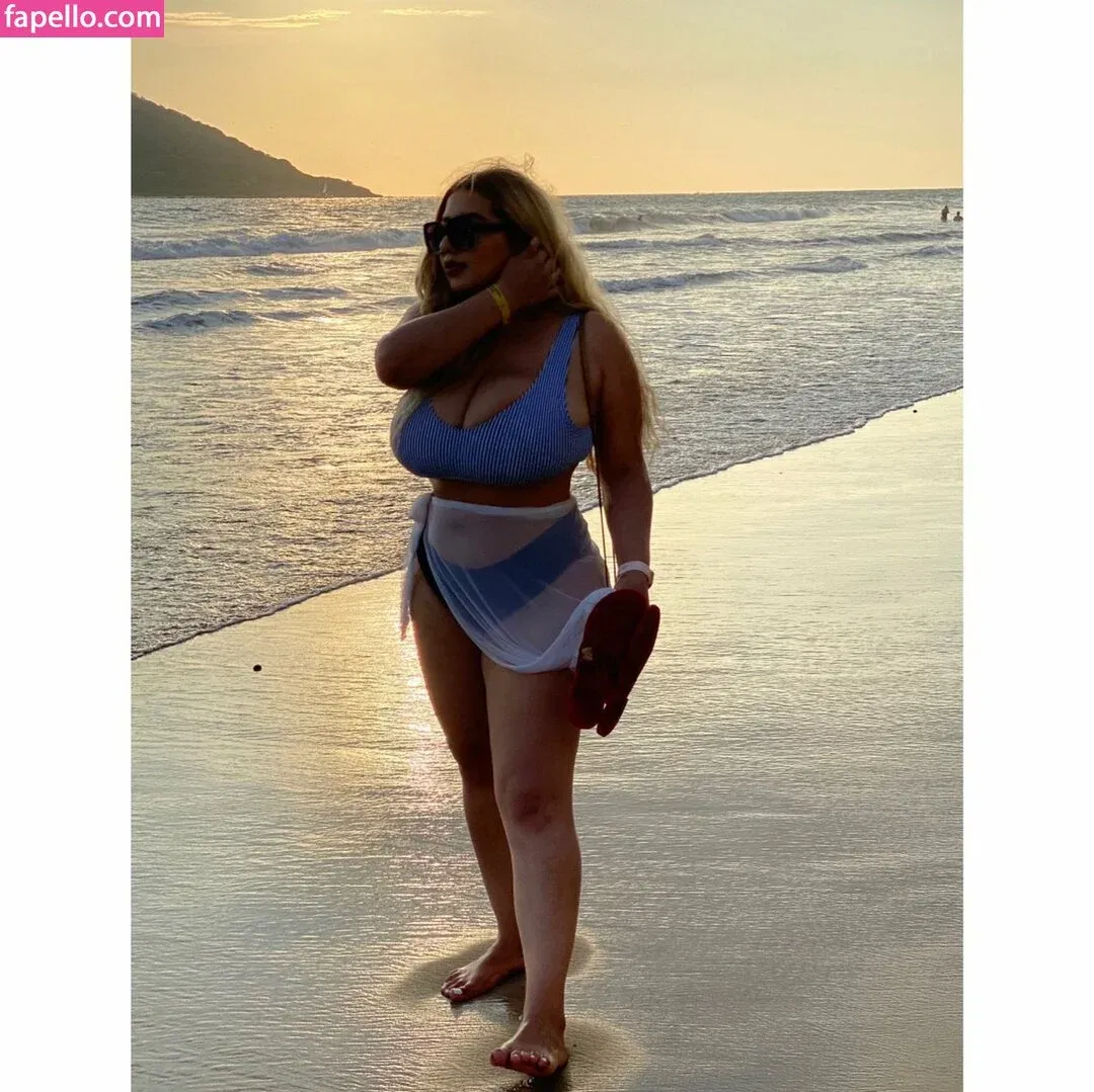 Jazmin Gurrola Onlyfans Photo Gallery 