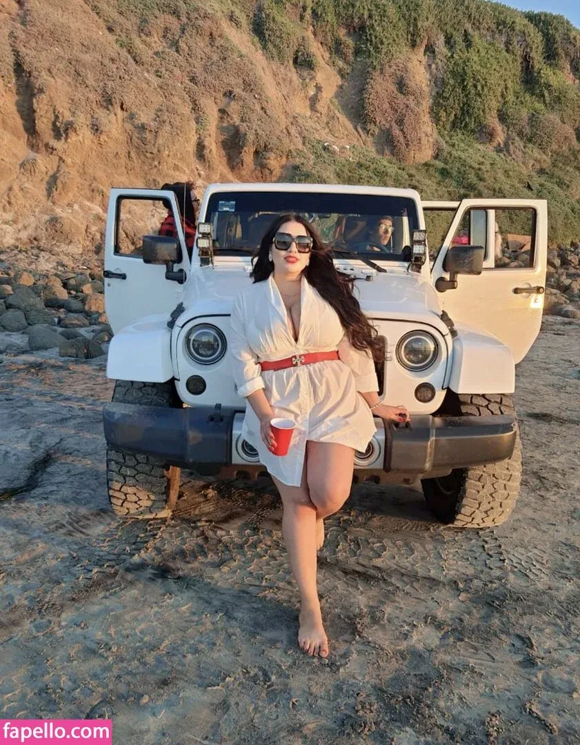 Jazmin Gurrola Onlyfans Photo Gallery 