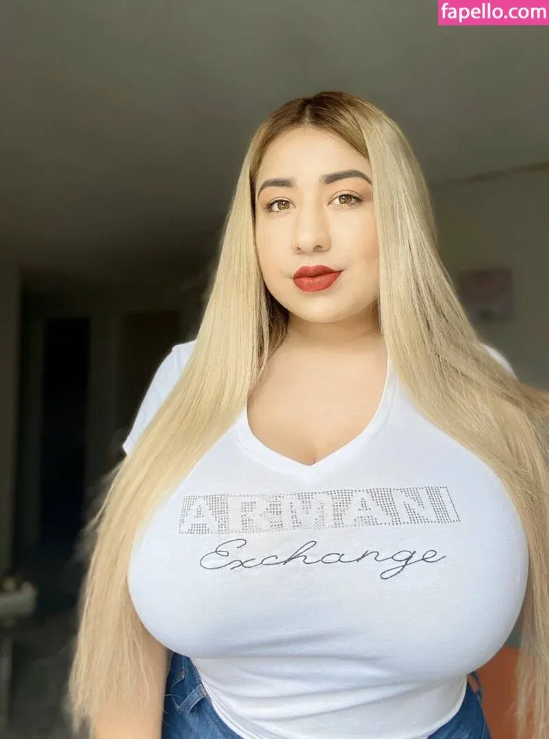 Jazmin Gurrola Onlyfans Photo Gallery 