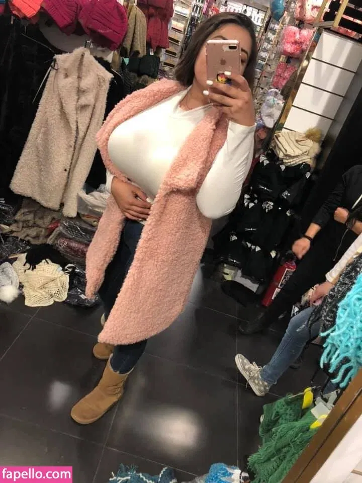 Jazmin Gurrola Onlyfans Photo Gallery 