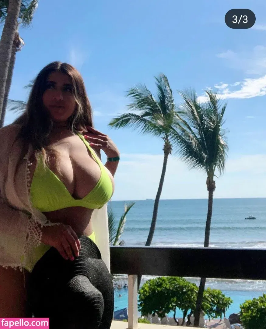 Jazmin Gurrola Onlyfans Photo Gallery 