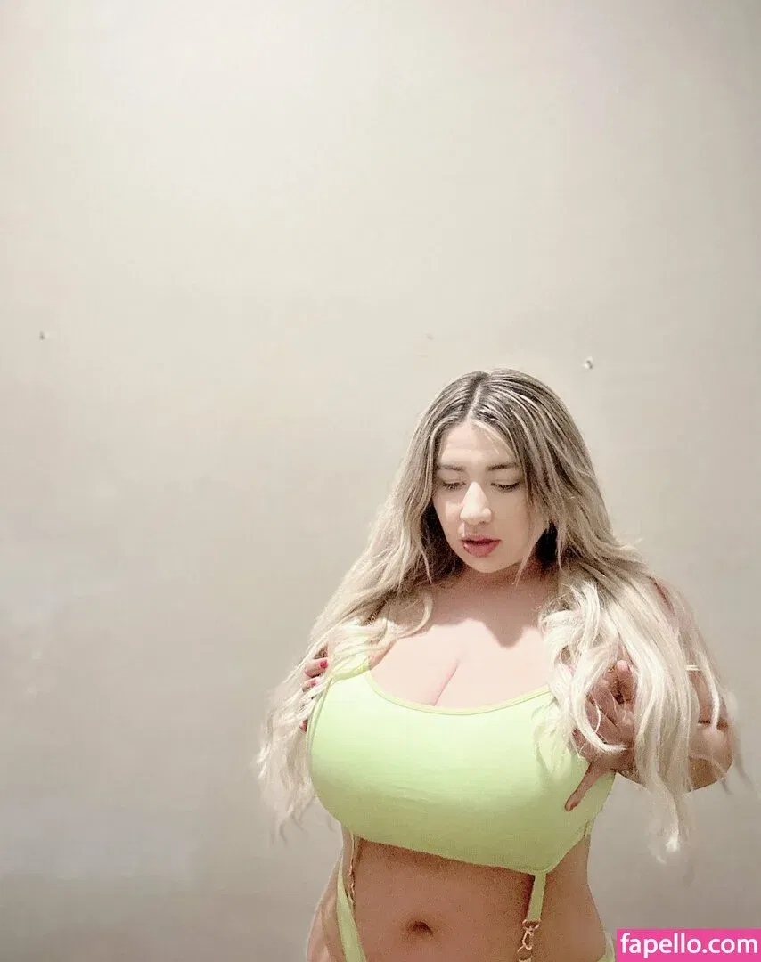 Jazmin Gurrola Onlyfans Photo Gallery 