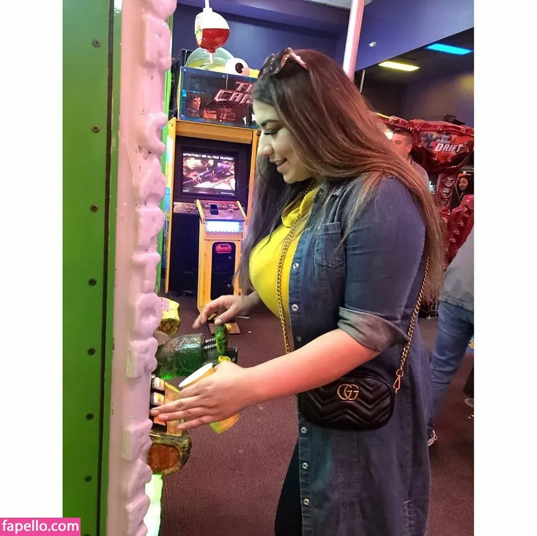 Jazmin Gurrola Onlyfans Photo Gallery 