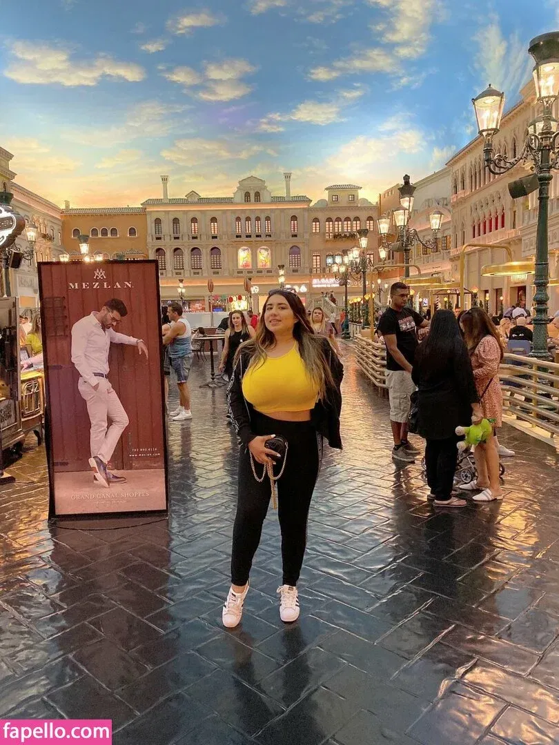 Jazmin Gurrola Onlyfans Photo Gallery 