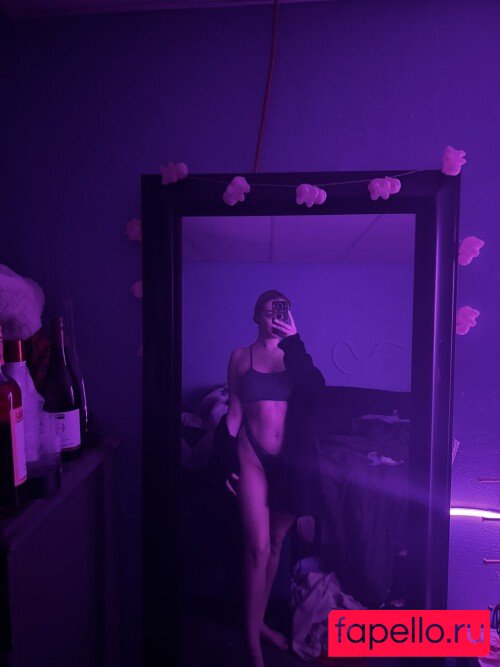 Hal_es Nude Onlyfans Photo 31