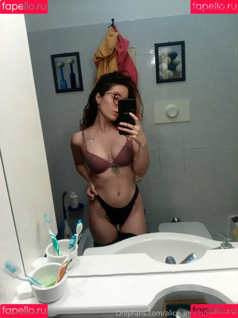 alice_inwonderland96 Onlyfans Photo Gallery 