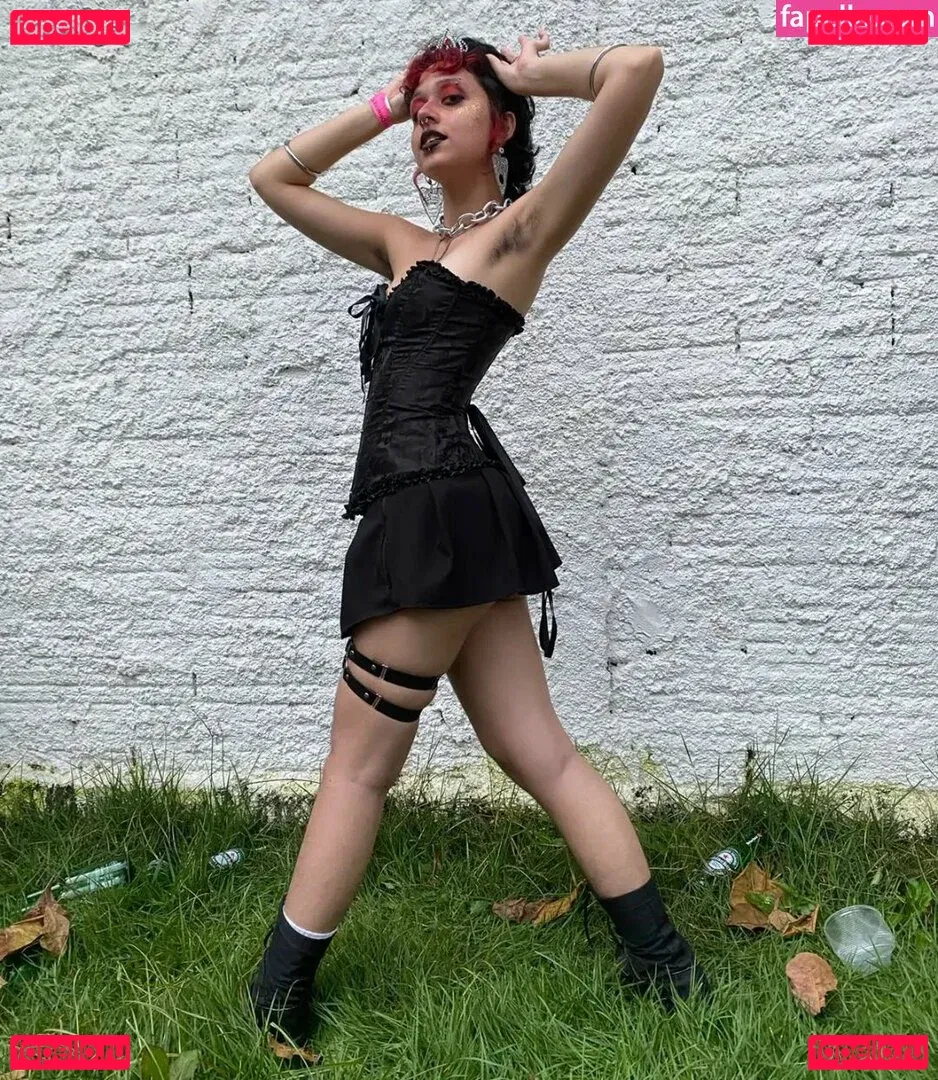 Aurwrayag Onlyfans Photo Gallery 