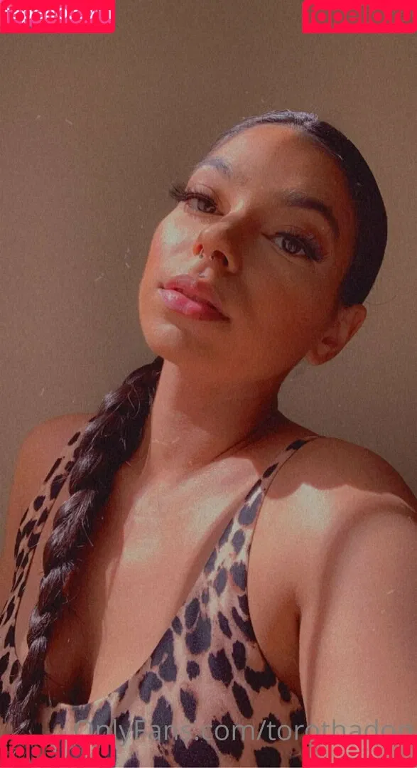 torothadon Onlyfans Photo Gallery 