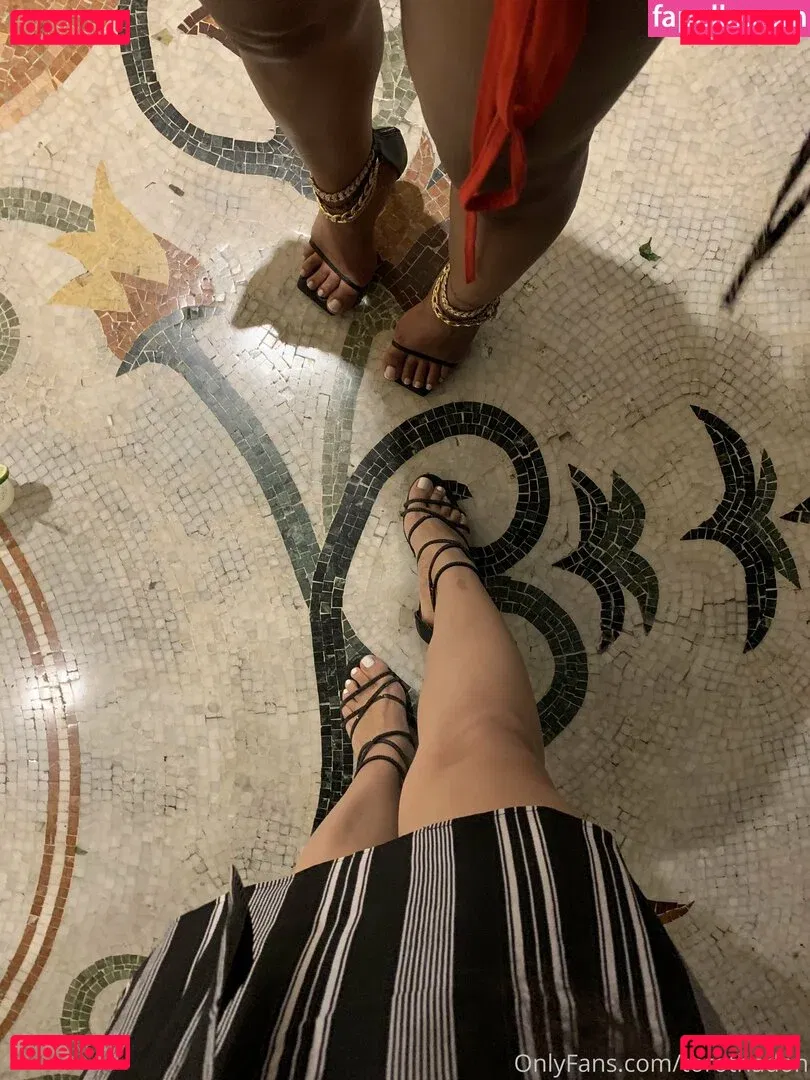 torothadon Onlyfans Photo Gallery 