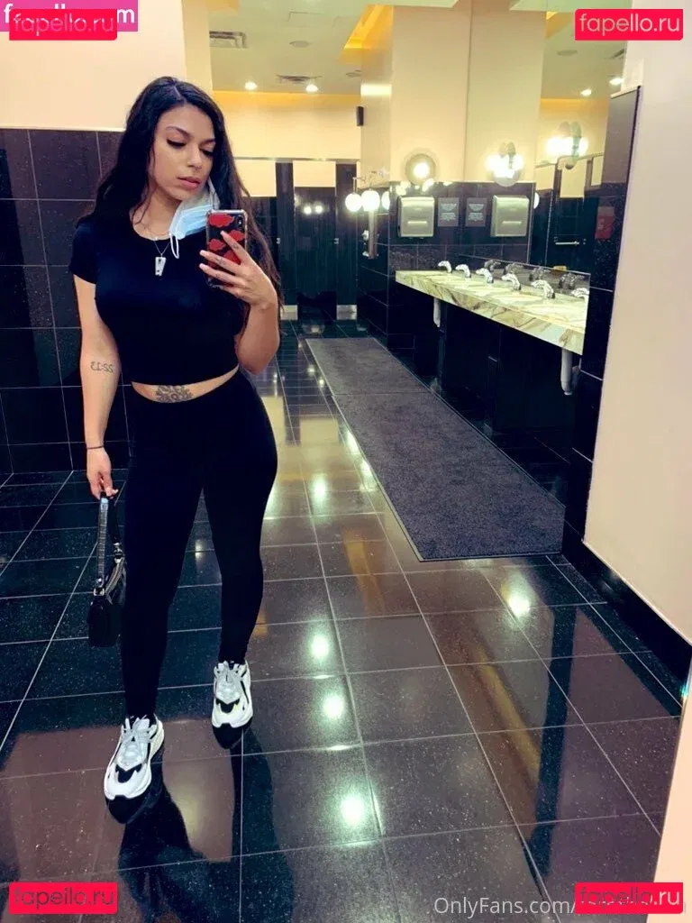 torothadon Onlyfans Photo Gallery 