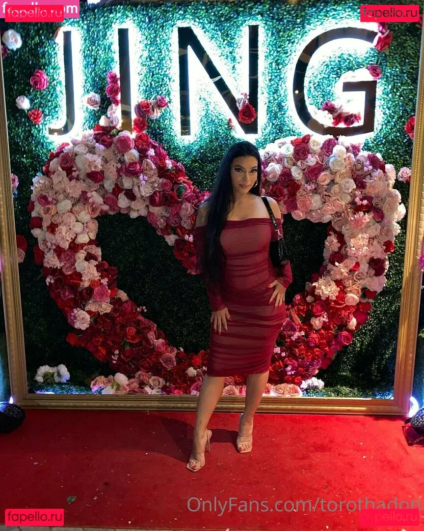 torothadon Onlyfans Photo Gallery 