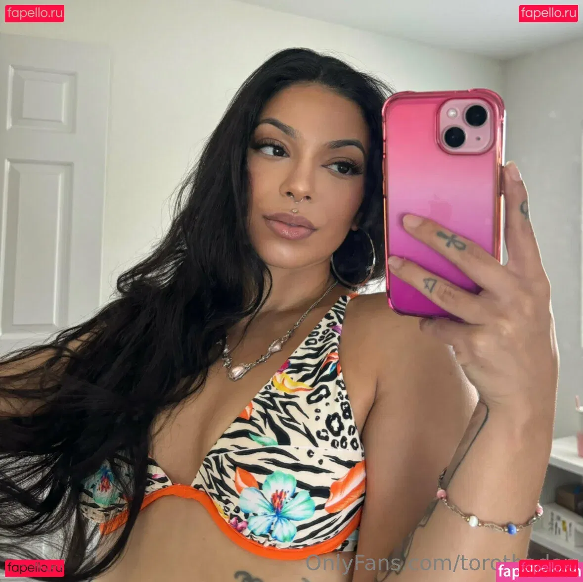 torothadon Onlyfans Photo Gallery 