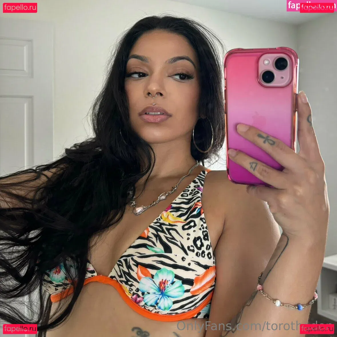 torothadon Onlyfans Photo Gallery 