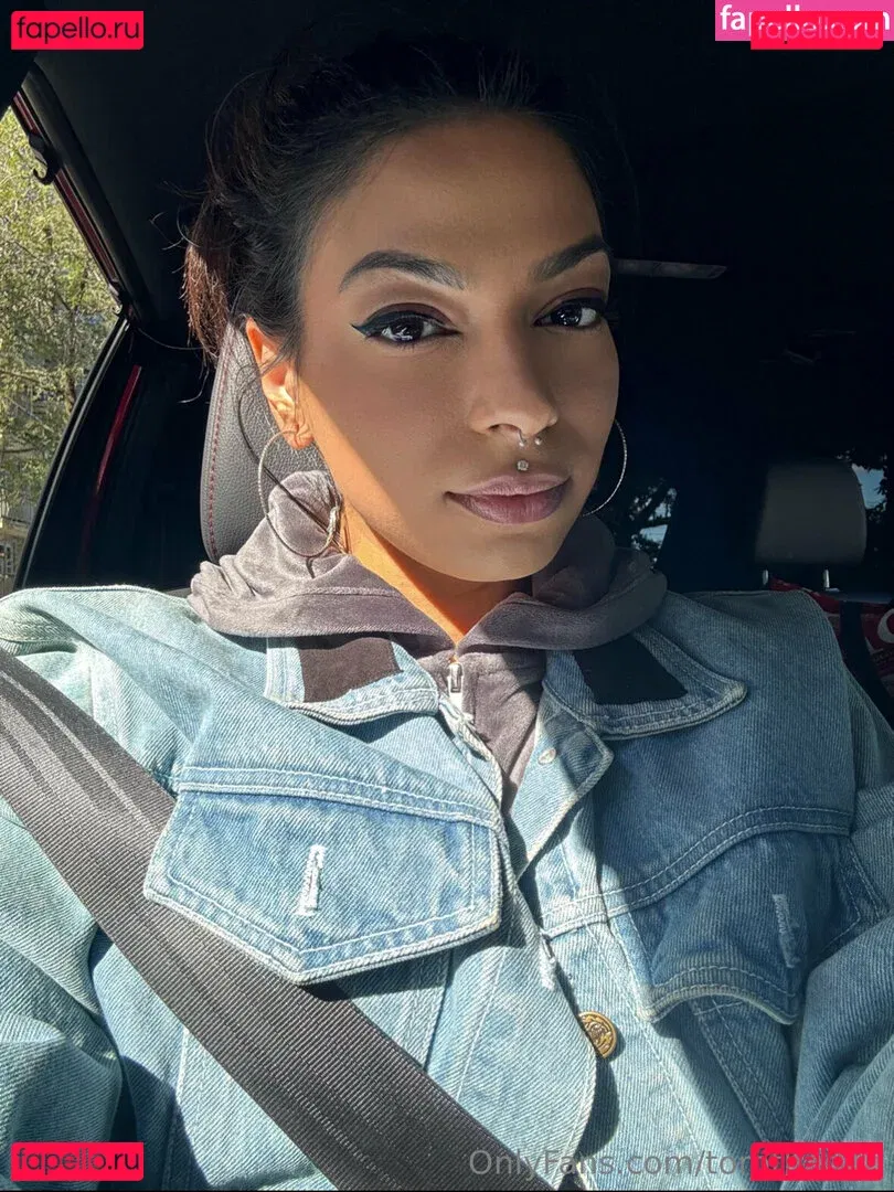 torothadon Onlyfans Photo Gallery 