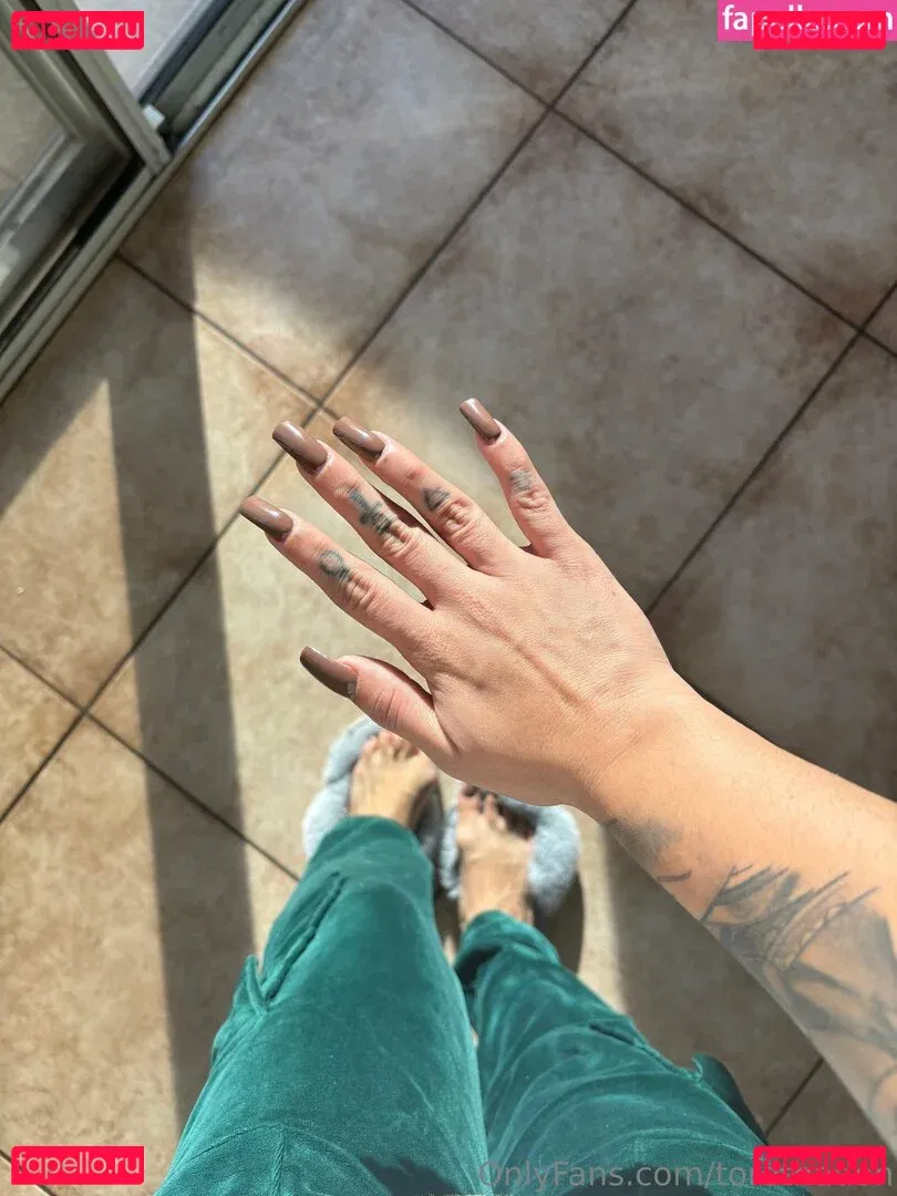 torothadon Onlyfans Photo Gallery 