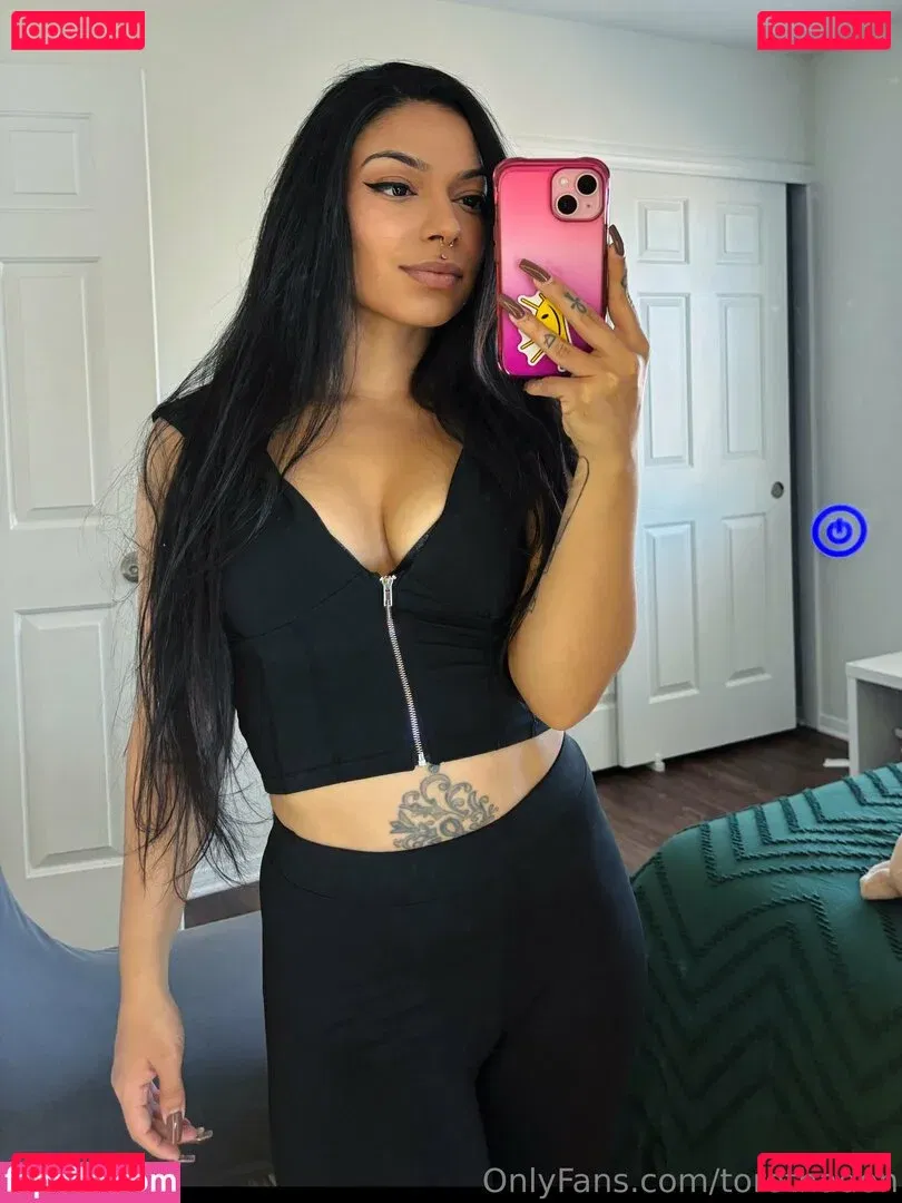 torothadon Onlyfans Photo Gallery 