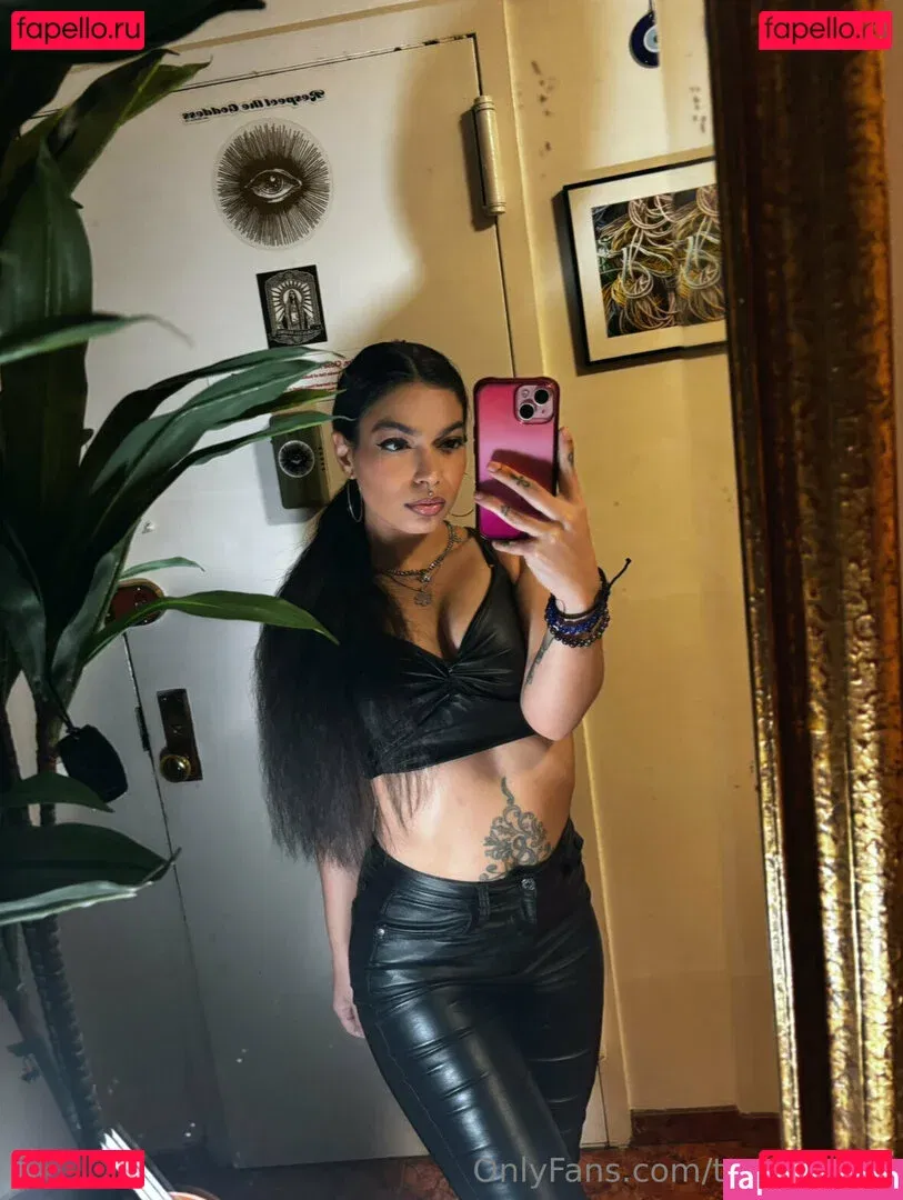 torothadon Onlyfans Photo Gallery 