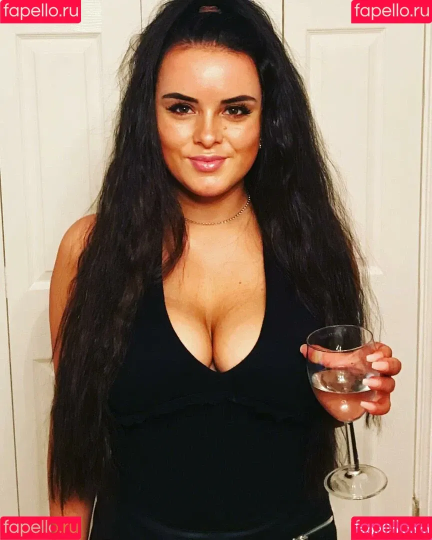 Kirsty Brittain Onlyfans Photo Gallery 