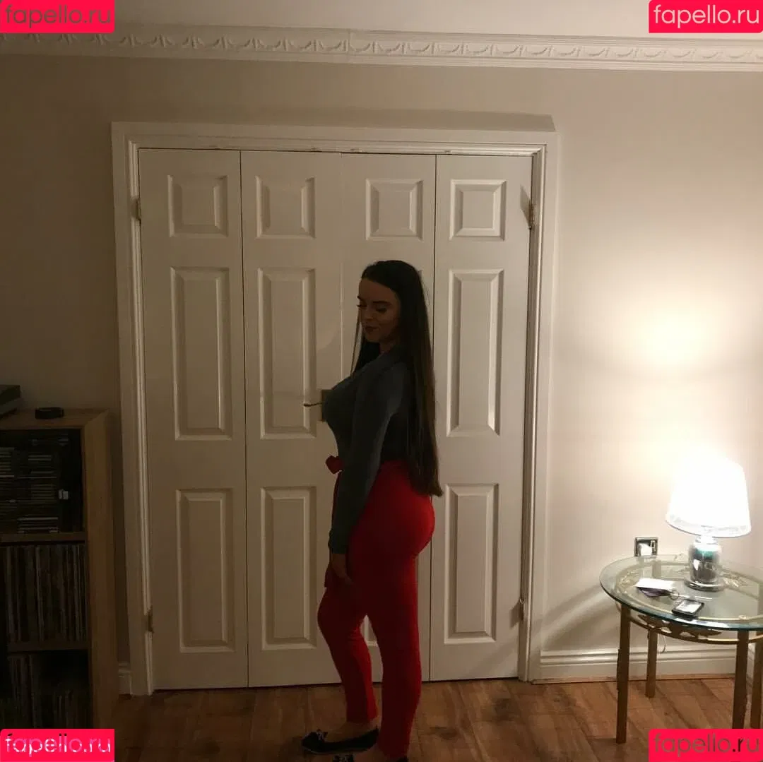 Kirsty Brittain Onlyfans Photo Gallery 