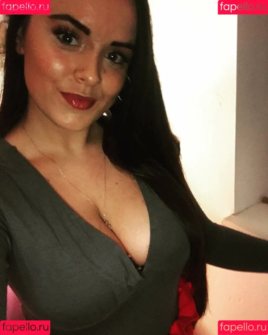 Kirsty Brittain Onlyfans Photo Gallery 