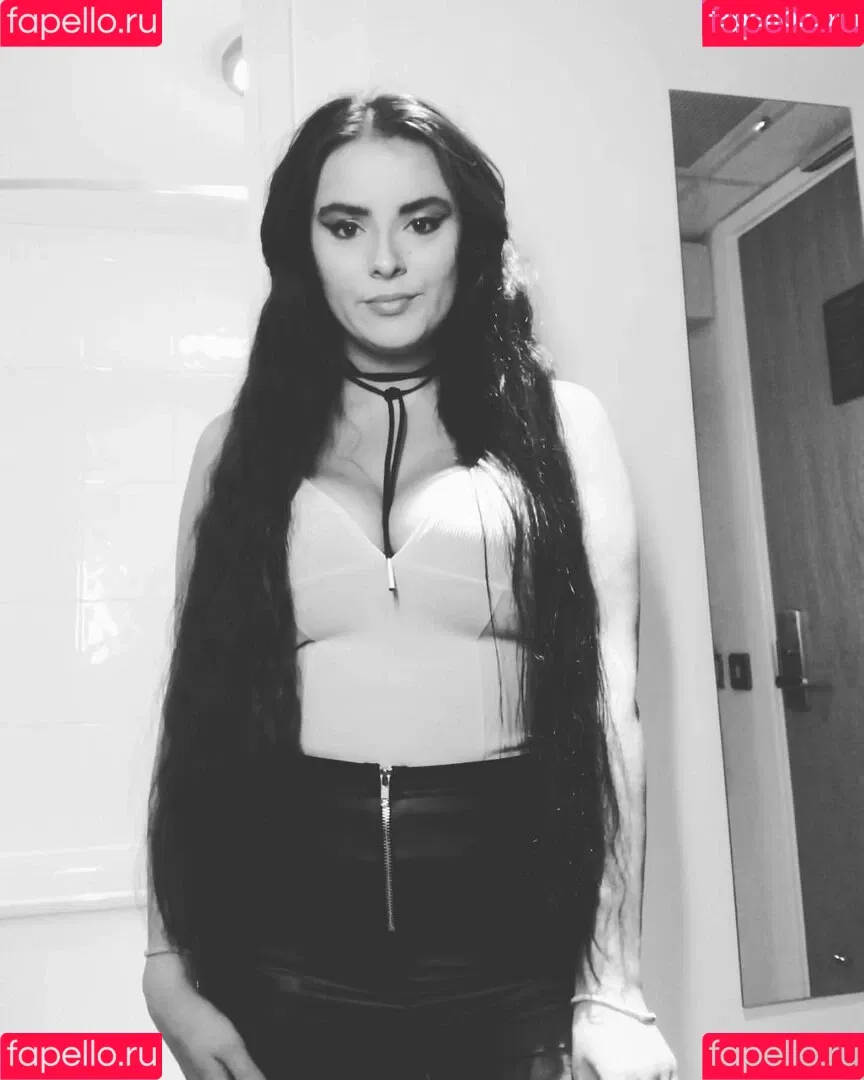 Kirsty Brittain Onlyfans Photo Gallery 