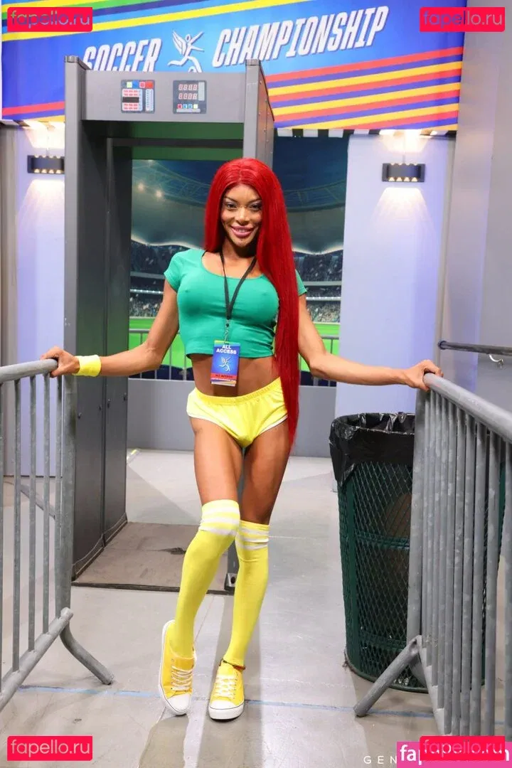 Adira Allure Onlyfans Photo Gallery 