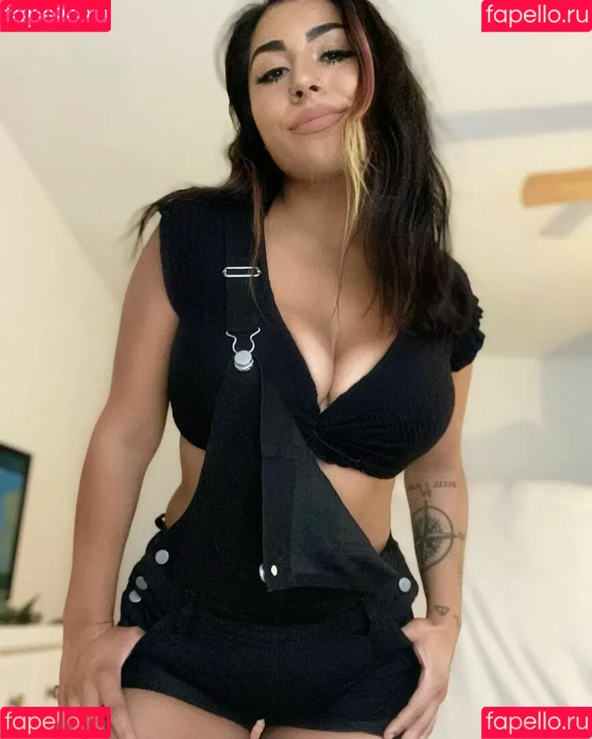 gabrielamal_ Onlyfans Photo Gallery 