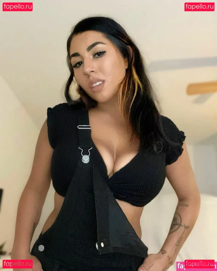 gabrielamal_ Onlyfans Photo Gallery 