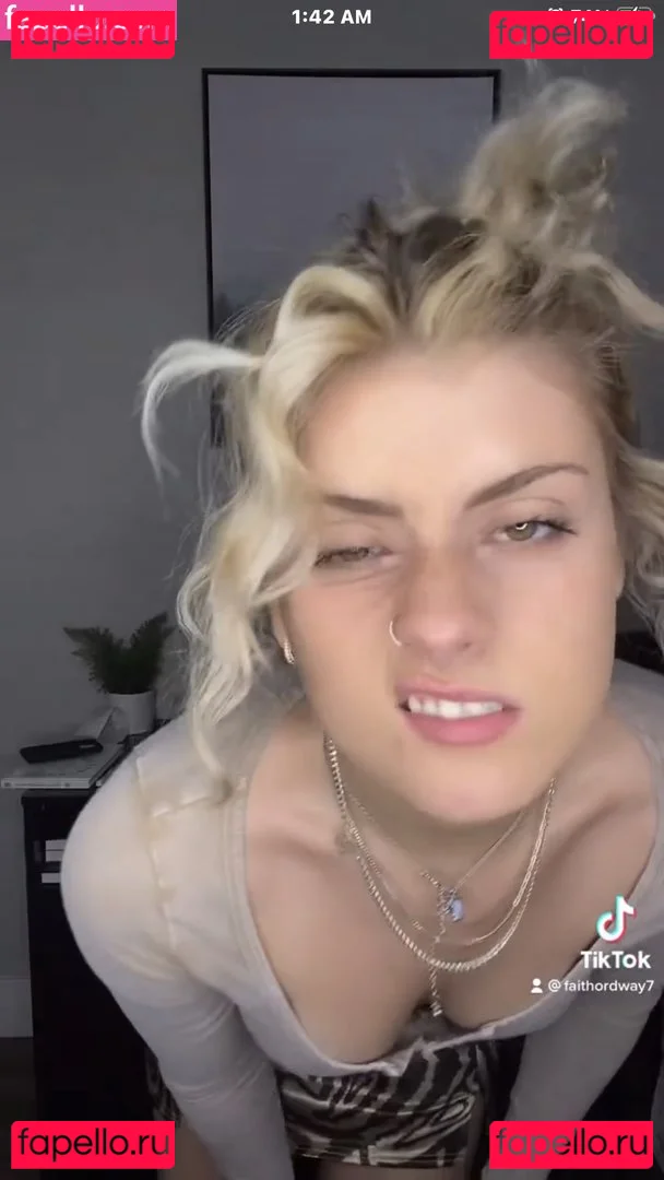 itsfaithmarone Onlyfans Photo Gallery 